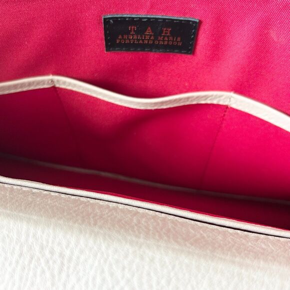 TAH Angelina Marie Portland Oregon The Envelope Oscar Leather Shoulder Bag Blush - Picture 8 of 11